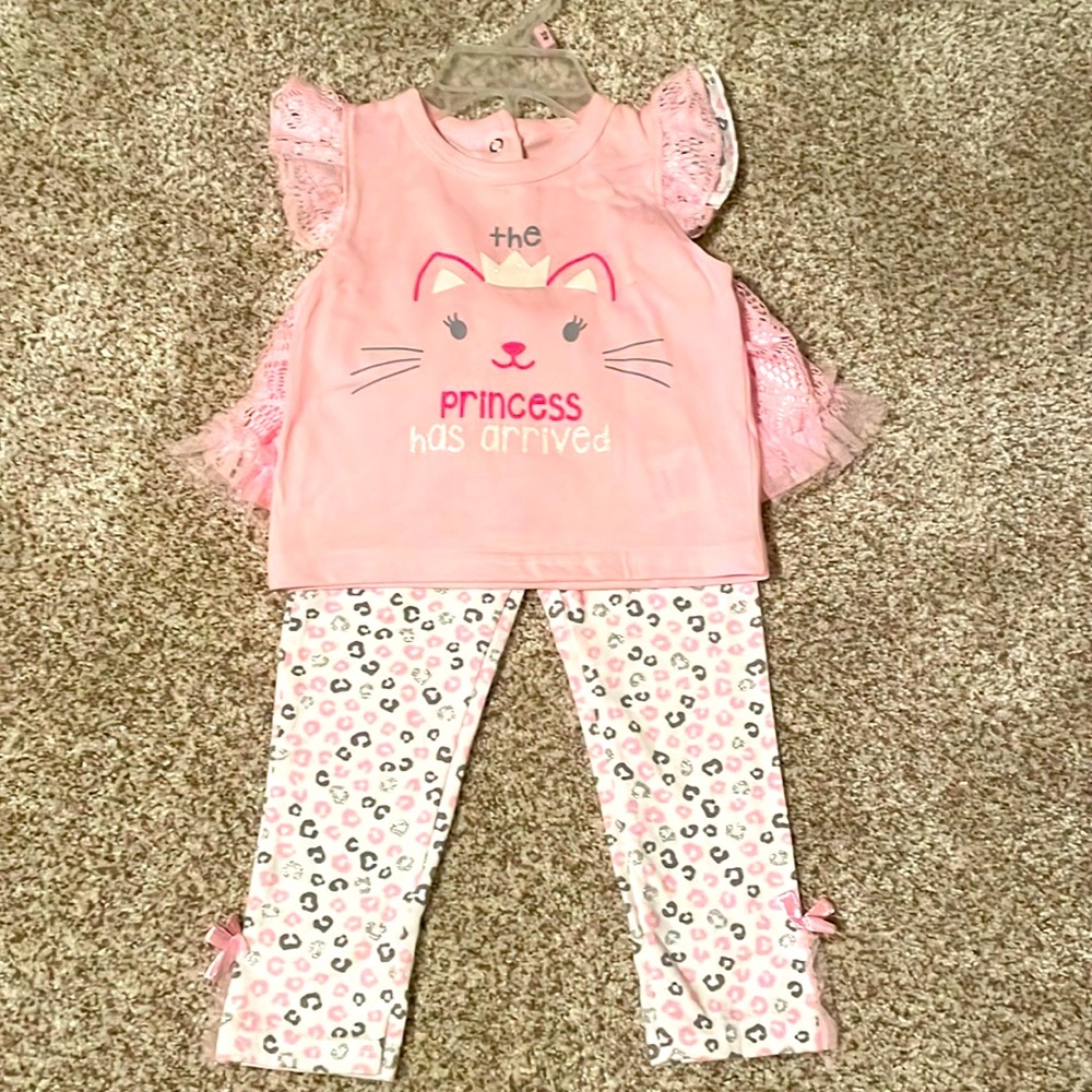 12m baby girl matching set.